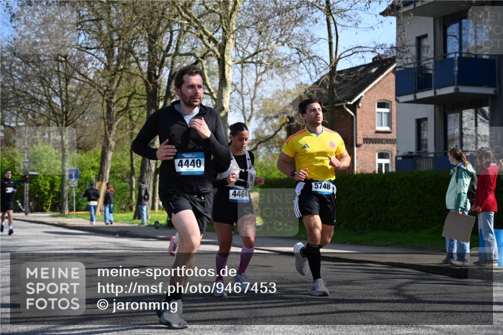 12.04.2026 - 45. Internationalen Wilhelmsburger Insellauf J. Mangold http://msf.ph/oto/9467453 12.04.2026 11:05:10 Ziel 2203, 2415, 3130, 4286, 4516, 5043, 2730, 2193, 4440, 4870, 2530, 3743, 5748, 4464, 5810, 3322, 3420, 3920, 2267, 2268, 2767, 2481, 2449 meine-sportfotos.de
