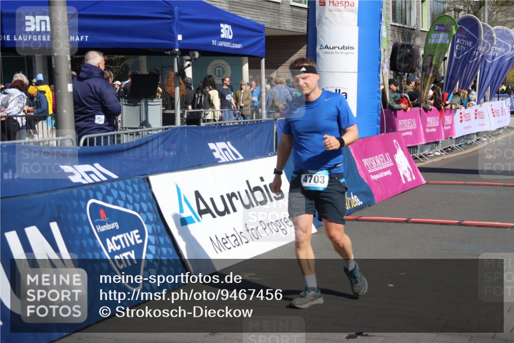 12.04.2026 - 45. Internationalen Wilhelmsburger Insellauf Strokosch-Dieckow http://msf.ph/oto/9467456 12.04.2026 11:01:50 Ziel 4703 meine-sportfotos.de