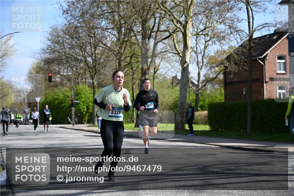 12.04.2026 - 45. Internationalen Wilhelmsburger Insellauf J. Mangold http://msf.ph/oto/9467479 12.04.2026 11:05:15 Ziel 4286, 4516, 5043, 2730, 2193, 4440, 4870, 2530, 3743, 5748, 4464, 5810, 3322, 3420, 3420, 3920, 2267, 2268, 2268, 2767, 2481, 2449, 4865, 4188, 2749 meine-sportfotos.de
