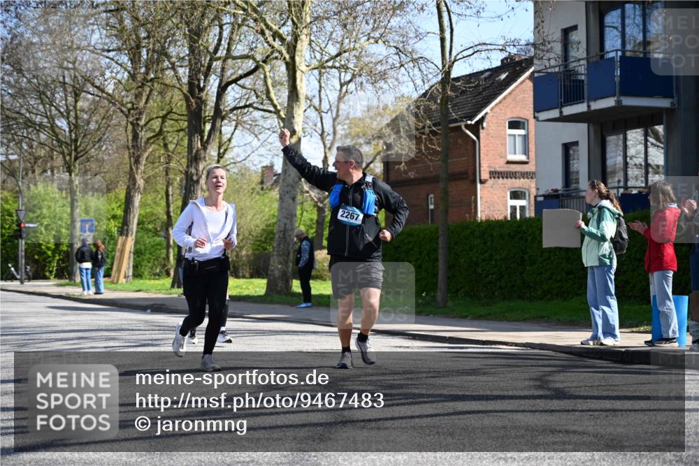 12.04.2026 - 45. Internationalen Wilhelmsburger Insellauf J. Mangold http://msf.ph/oto/9467483 12.04.2026 11:05:27 Ziel 3743, 5748, 4464, 5810, 3322, 3420, 3920, 2267, 2268, 2268, 2767, 2481, 2449, 4865, 4188, 2749, 4477, 4476, 5818, 3717 meine-sportfotos.de