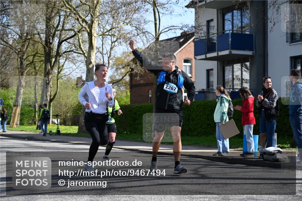 12.04.2026 - 45. Internationalen Wilhelmsburger Insellauf J. Mangold http://msf.ph/oto/9467494 12.04.2026 11:05:28 Ziel 5748, 4464, 5810, 3322, 3420, 3920, 2267, 2268, 2767, 2481, 2449, 4865, 4188, 2749, 4477, 4476, 5818, 3717 meine-sportfotos.de