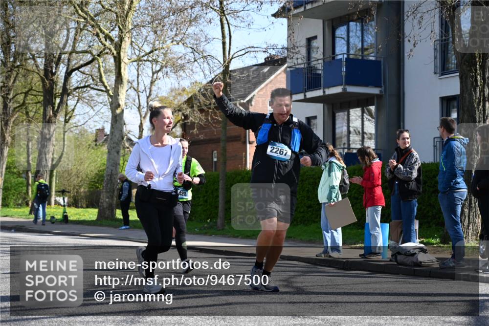 12.04.2026 - 45. Internationalen Wilhelmsburger Insellauf J. Mangold http://msf.ph/oto/9467500 12.04.2026 11:05:28 Ziel 5748, 4464, 5810, 3322, 3420, 3920, 2267, 2268, 2767, 2481, 2449, 4865, 4188, 2749, 4477, 4476, 5818, 3717 meine-sportfotos.de