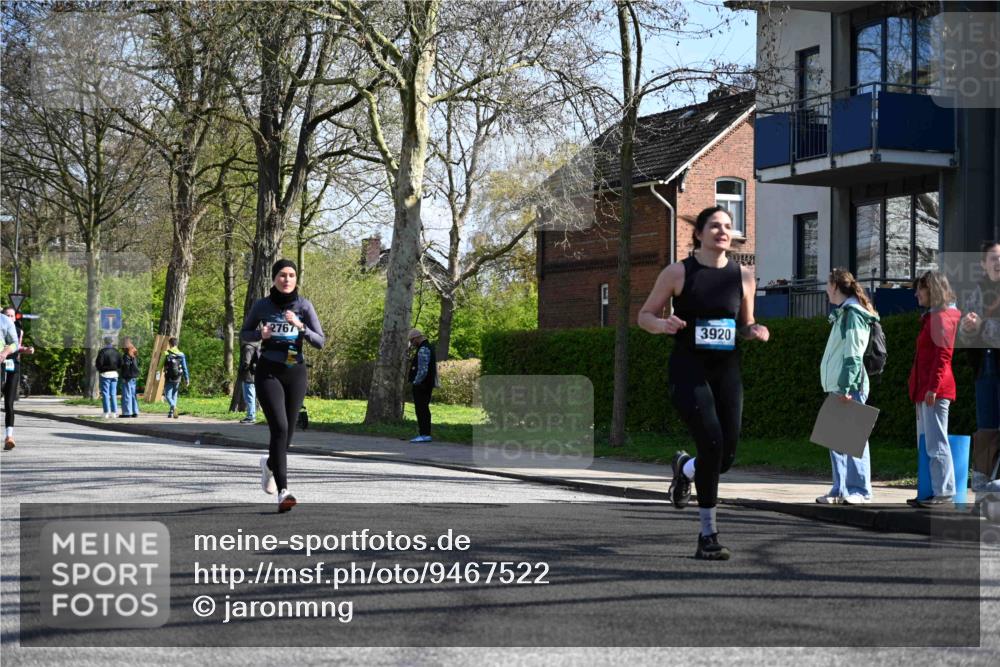 12.04.2026 - 45. Internationalen Wilhelmsburger Insellauf J. Mangold http://msf.ph/oto/9467522 12.04.2026 11:05:35 Ziel 3322, 3420, 3920, 2267, 2268, 2767, 2481, 2449, 4865, 4188, 2749, 4477, 4476, 5818, 3717 meine-sportfotos.de