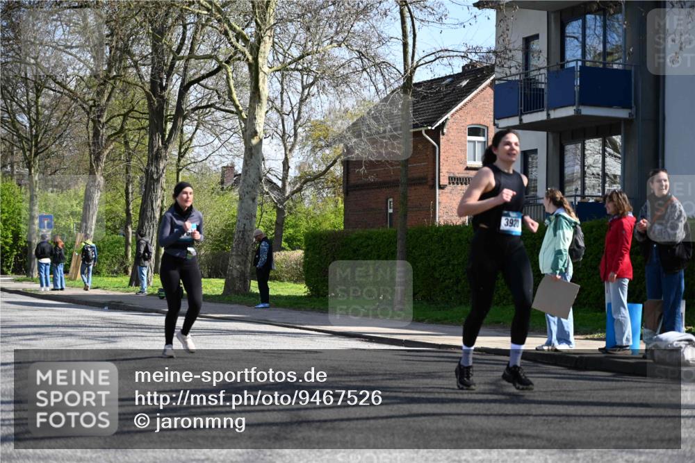 12.04.2026 - 45. Internationalen Wilhelmsburger Insellauf J. Mangold http://msf.ph/oto/9467526 12.04.2026 11:05:35 Ziel 3322, 3420, 3920, 2267, 2268, 2767, 2481, 2449, 4865, 4188, 2749, 4477, 4476, 5818, 3717 meine-sportfotos.de