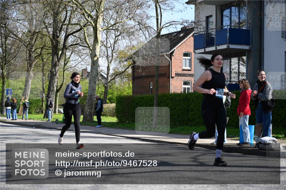 12.04.2026 - 45. Internationalen Wilhelmsburger Insellauf J. Mangold http://msf.ph/oto/9467528 12.04.2026 11:05:36 Ziel 3322, 3420, 3920, 2267, 2268, 2767, 2481, 2449, 4865, 4188, 2749, 4865, 4188, 2749, 4477, 4476, 5818, 3717 meine-sportfotos.de