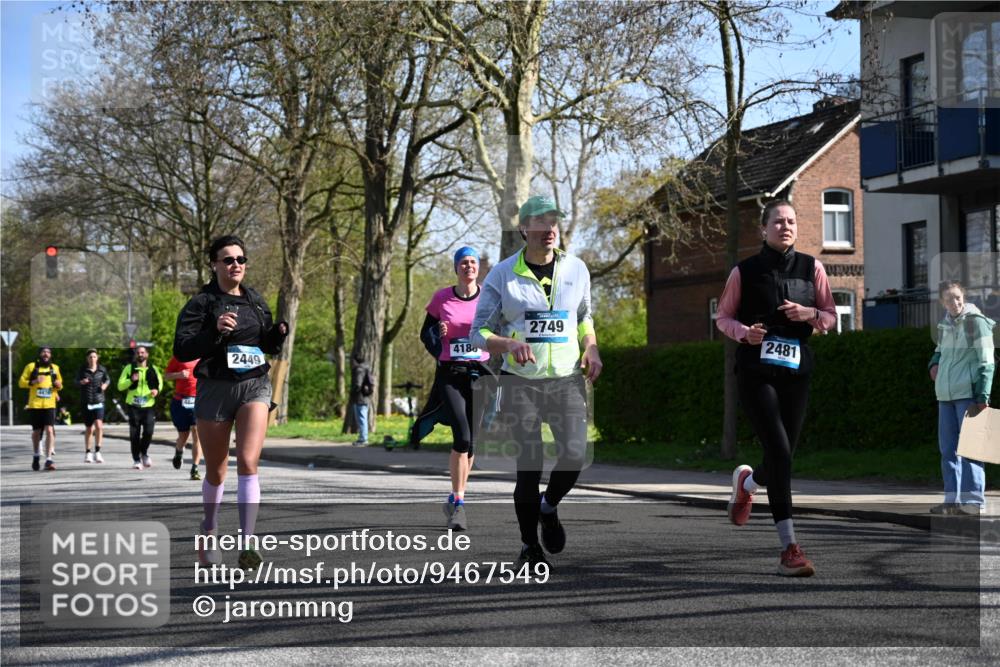 12.04.2026 - 45. Internationalen Wilhelmsburger Insellauf J. Mangold http://msf.ph/oto/9467549 12.04.2026 11:05:41 Ziel 3920, 2267, 2268, 2767, 2481, 2449, 4865, 4188, 2749, 4477, 4476, 5818, 3717, 2330 meine-sportfotos.de