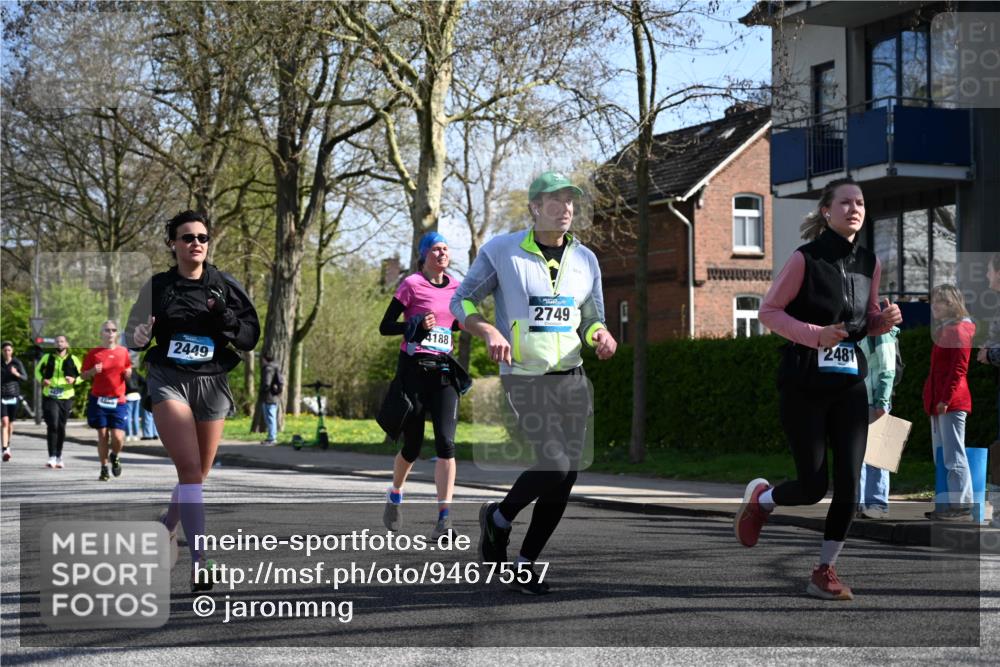 12.04.2026 - 45. Internationalen Wilhelmsburger Insellauf J. Mangold http://msf.ph/oto/9467557 12.04.2026 11:05:41 Ziel 3920, 2267, 2268, 2767, 2481, 2449, 4865, 4188, 2749, 4477, 4476, 5818, 3717, 2330 meine-sportfotos.de