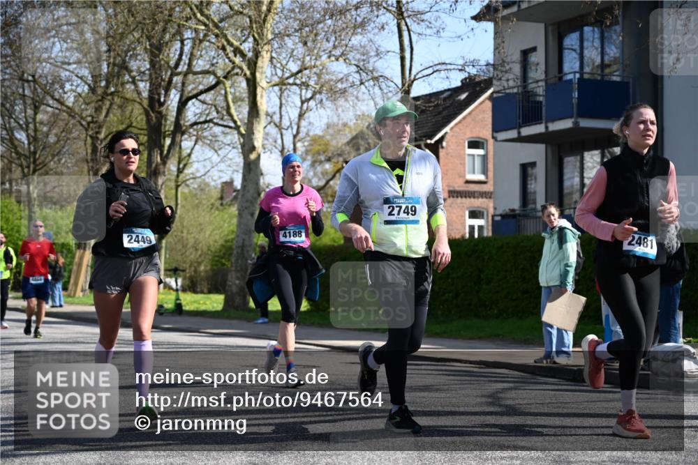 12.04.2026 - 45. Internationalen Wilhelmsburger Insellauf J. Mangold http://msf.ph/oto/9467564 12.04.2026 11:05:41 Ziel 3920, 2267, 2268, 2767, 2481, 2449, 4865, 4188, 2749, 4477, 4476, 5818, 3717, 2330 meine-sportfotos.de