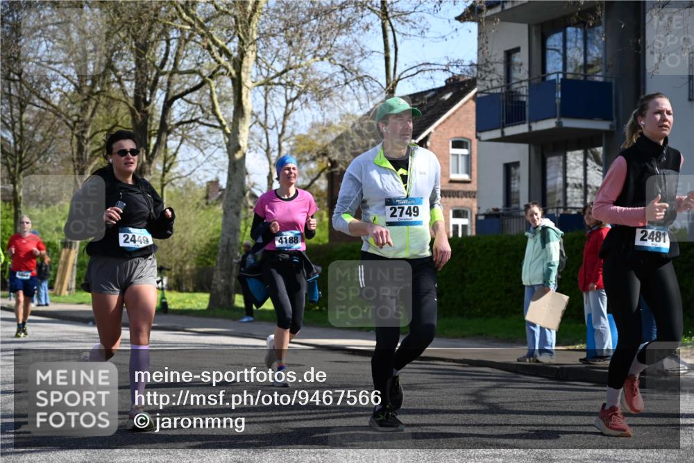 12.04.2026 - 45. Internationalen Wilhelmsburger Insellauf J. Mangold http://msf.ph/oto/9467566 12.04.2026 11:05:41 Ziel 3920, 2267, 2268, 2767, 2481, 2449, 4865, 4188, 2749, 4477, 4476, 5818, 3717, 2330 meine-sportfotos.de