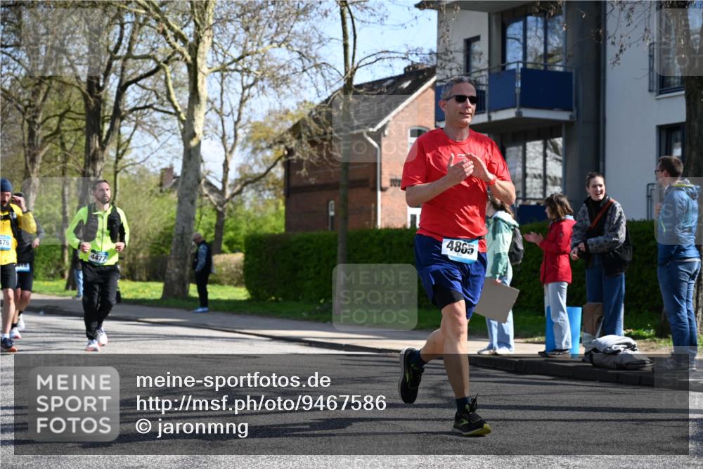 12.04.2026 - 45. Internationalen Wilhelmsburger Insellauf J. Mangold http://msf.ph/oto/9467586 12.04.2026 11:05:46 Ziel 3920, 2267, 2268, 2767, 2481, 2449, 4865, 4188, 2749, 4477, 4476, 5818, 3717, 2330, 3460, 4564, 3790 meine-sportfotos.de