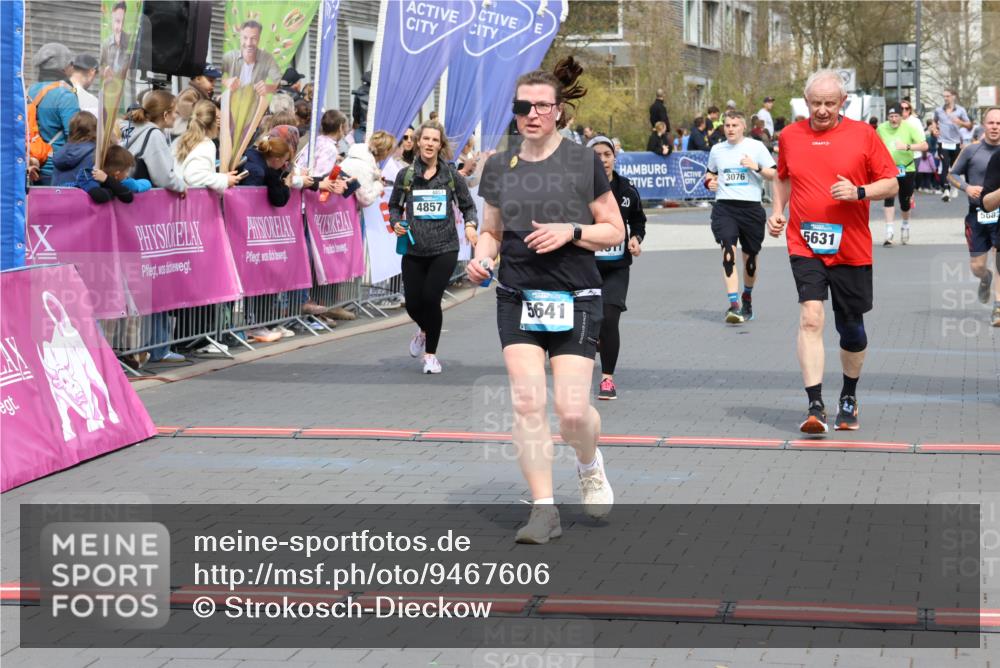 12.04.2026 - 45. Internationalen Wilhelmsburger Insellauf Strokosch-Dieckow http://msf.ph/oto/9467606 12.04.2026 13:09:50 Ziel 5641, 5631, 4318, 4911, 4857, 3076, 5682 meine-sportfotos.de