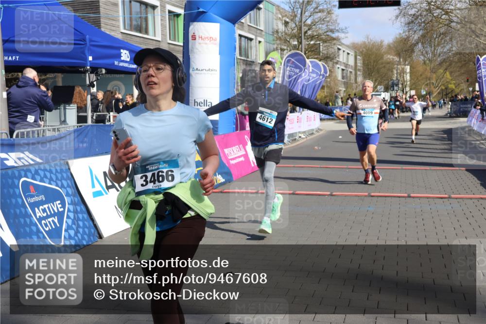 12.04.2026 - 45. Internationalen Wilhelmsburger Insellauf Strokosch-Dieckow http://msf.ph/oto/9467608 12.04.2026 11:02:15 Ziel 2271, 3466, 4612, 4019, 4326 meine-sportfotos.de