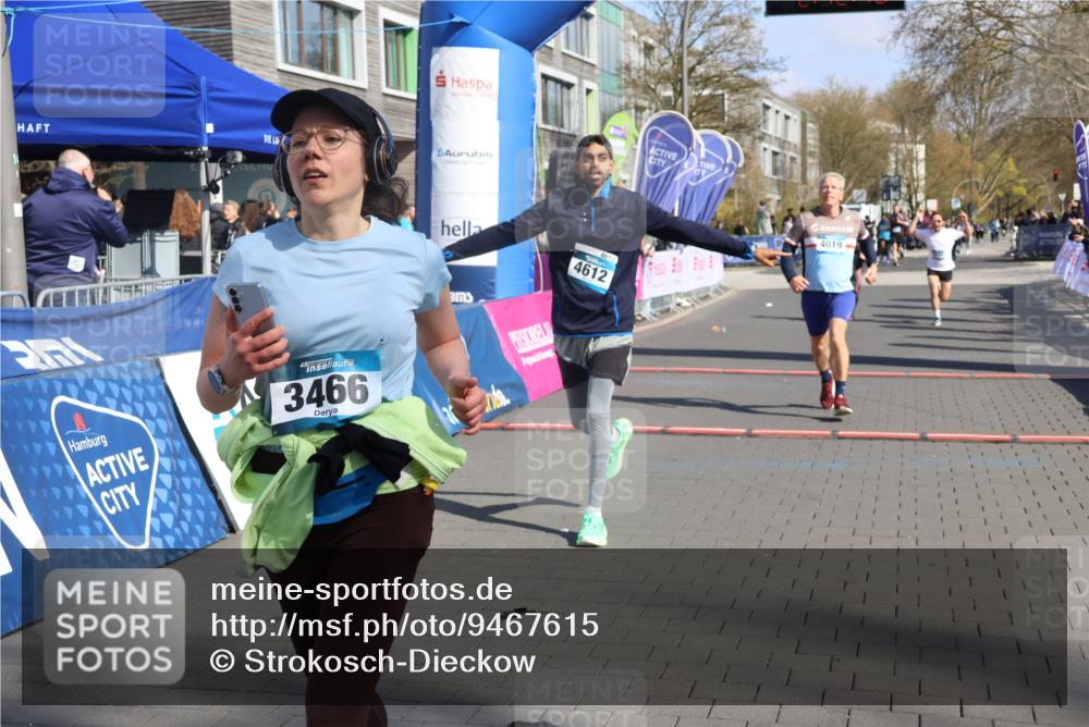 12.04.2026 - 45. Internationalen Wilhelmsburger Insellauf Strokosch-Dieckow http://msf.ph/oto/9467615 12.04.2026 11:02:15 Ziel 2271, 3466, 4612, 4019, 4326 meine-sportfotos.de