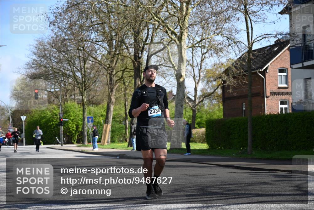 12.04.2026 - 45. Internationalen Wilhelmsburger Insellauf J. Mangold http://msf.ph/oto/9467627 12.04.2026 11:06:08 Ziel 4477, 4476, 5818, 3717, 2330, 3460, 4564, 3790, 2495, 3570, 2862, 2863, 5720 meine-sportfotos.de