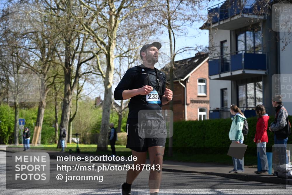 12.04.2026 - 45. Internationalen Wilhelmsburger Insellauf J. Mangold http://msf.ph/oto/9467643 12.04.2026 11:06:09 Ziel 5818, 3717, 2330, 3460, 4564, 3790, 2495, 3570, 2862, 2863, 3570, 2862, 2863, 5720 meine-sportfotos.de