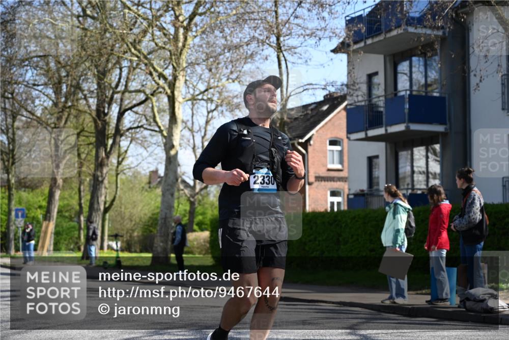 12.04.2026 - 45. Internationalen Wilhelmsburger Insellauf J. Mangold http://msf.ph/oto/9467644 12.04.2026 11:06:09 Ziel 5818, 3717, 2330, 3460, 4564, 3790, 2495, 3570, 2862, 2863, 3570, 2862, 2863, 5720 meine-sportfotos.de