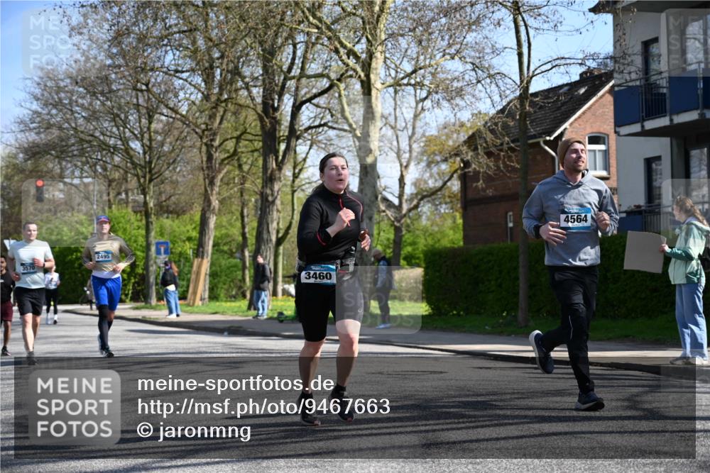 12.04.2026 - 45. Internationalen Wilhelmsburger Insellauf J. Mangold http://msf.ph/oto/9467663 12.04.2026 11:06:19 Ziel 2330, 3460, 4564, 3790, 2495, 3570, 2862, 2863, 5720 meine-sportfotos.de