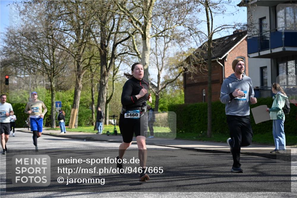 12.04.2026 - 45. Internationalen Wilhelmsburger Insellauf J. Mangold http://msf.ph/oto/9467665 12.04.2026 11:06:19 Ziel 2330, 3460, 4564, 3790, 2495, 3570, 2862, 2863, 5720 meine-sportfotos.de