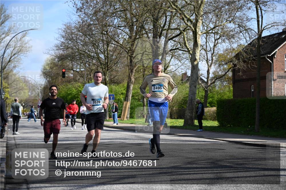 12.04.2026 - 45. Internationalen Wilhelmsburger Insellauf J. Mangold http://msf.ph/oto/9467681 12.04.2026 11:06:22 Ziel 2330, 3460, 4564, 3790, 2495, 3570, 2862, 2863, 5720 meine-sportfotos.de