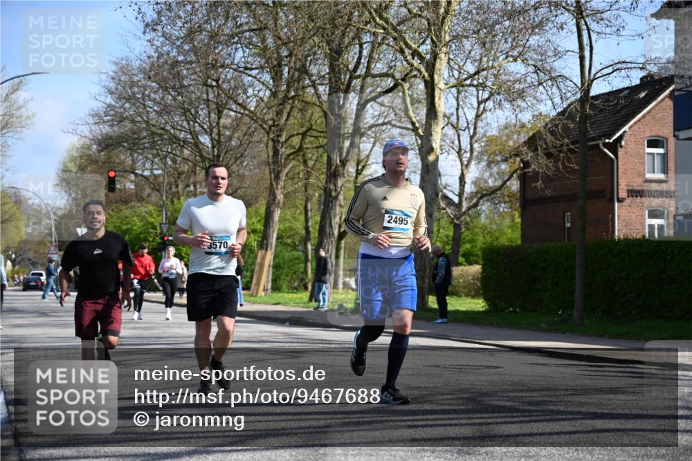 12.04.2026 - 45. Internationalen Wilhelmsburger Insellauf J. Mangold http://msf.ph/oto/9467688 12.04.2026 11:06:22 Ziel 2330, 3460, 4564, 3790, 2495, 3570, 2862, 2863, 5720 meine-sportfotos.de