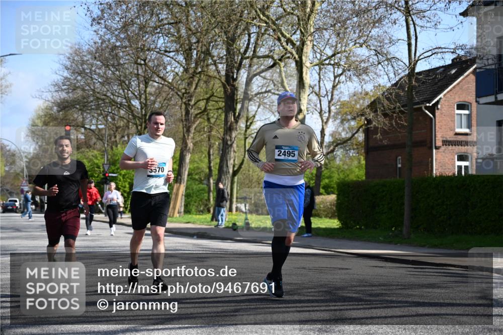 12.04.2026 - 45. Internationalen Wilhelmsburger Insellauf J. Mangold http://msf.ph/oto/9467691 12.04.2026 11:06:22 Ziel 2330, 3460, 4564, 3790, 2495, 3570, 2862, 2863, 5720 meine-sportfotos.de