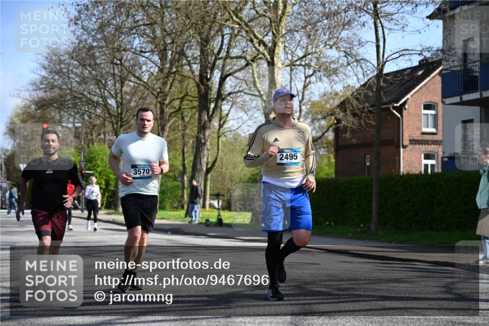 12.04.2026 - 45. Internationalen Wilhelmsburger Insellauf J. Mangold http://msf.ph/oto/9467696 12.04.2026 11:06:22 Ziel 2330, 3460, 4564, 3790, 2495, 3570, 2862, 2863, 5720 meine-sportfotos.de