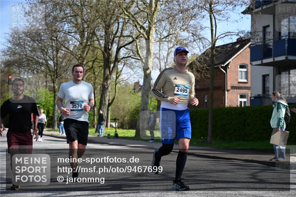 12.04.2026 - 45. Internationalen Wilhelmsburger Insellauf J. Mangold http://msf.ph/oto/9467699 12.04.2026 11:06:23 Ziel 2330, 3460, 4564, 3790, 2495, 3570, 2862, 2863, 5720 meine-sportfotos.de