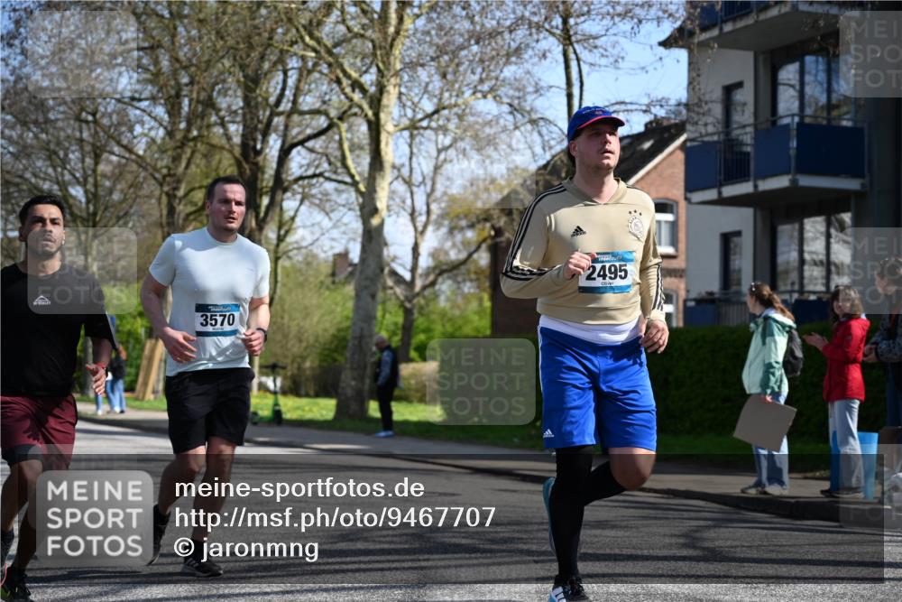 12.04.2026 - 45. Internationalen Wilhelmsburger Insellauf J. Mangold http://msf.ph/oto/9467707 12.04.2026 11:06:23 Ziel 2330, 3460, 4564, 3790, 2495, 3570, 2862, 2863, 5720 meine-sportfotos.de