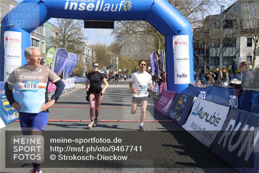 12.04.2026 - 45. Internationalen Wilhelmsburger Insellauf Strokosch-Dieckow http://msf.ph/oto/9467741 12.04.2026 11:02:18 Ziel 4612, 4019, 4326 meine-sportfotos.de