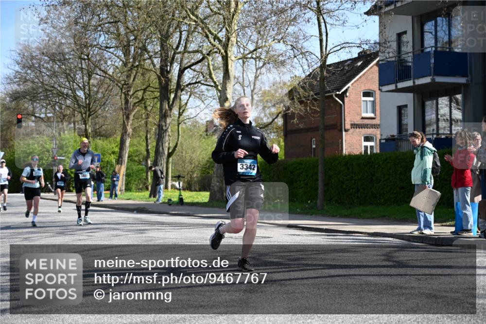 12.04.2026 - 45. Internationalen Wilhelmsburger Insellauf J. Mangold http://msf.ph/oto/9467767 12.04.2026 11:06:59 Ziel 3342, 3885, 2777, 4949, 4359, 2567, 2778, 5806, 3149, 3967, 4856, 3295 meine-sportfotos.de