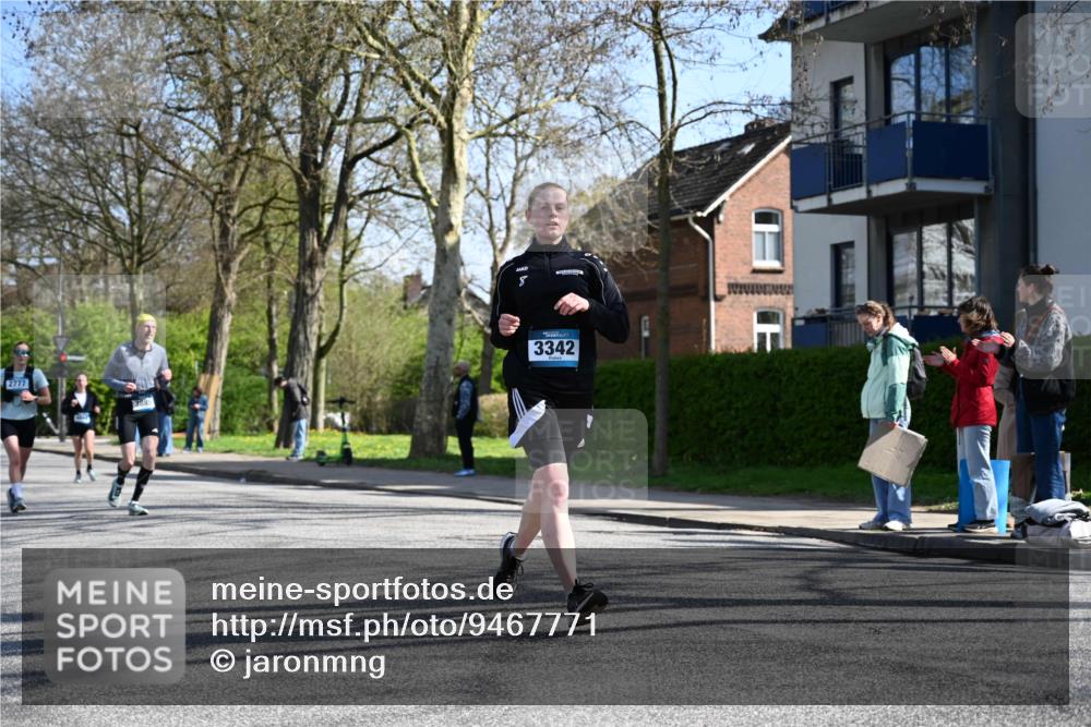 12.04.2026 - 45. Internationalen Wilhelmsburger Insellauf J. Mangold http://msf.ph/oto/9467771 12.04.2026 11:06:59 Ziel 3342, 3885, 2777, 4949, 4359, 2567, 2778, 5806, 3149, 3967, 4856, 3295 meine-sportfotos.de