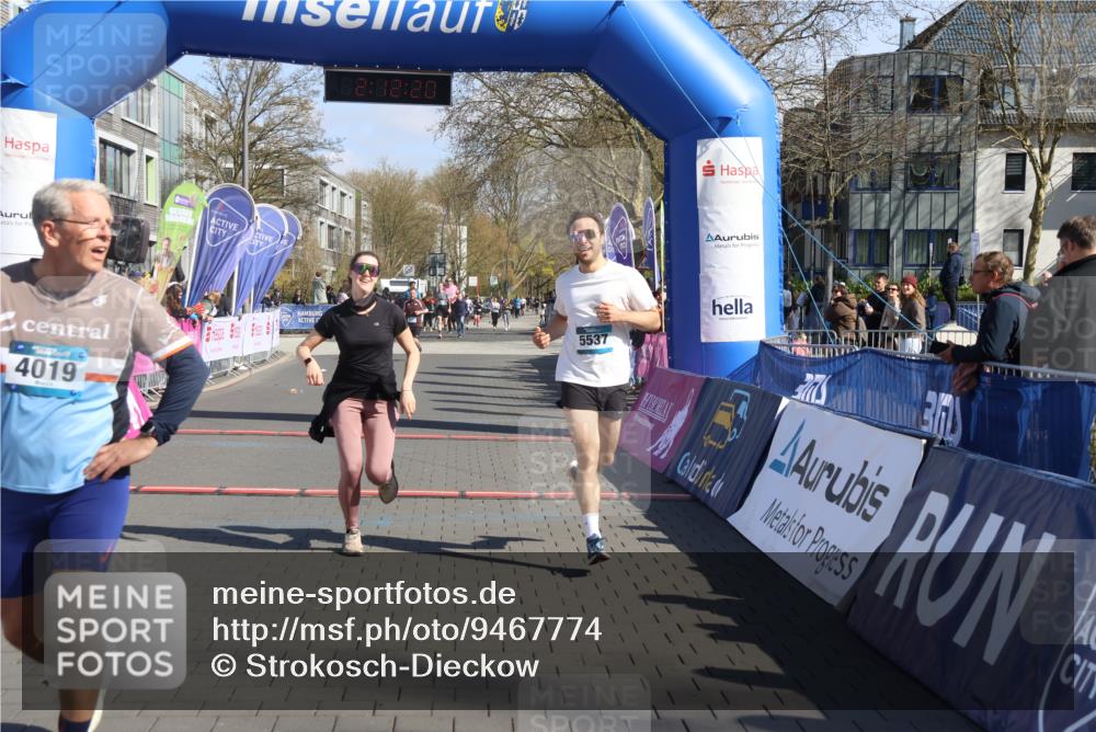 12.04.2026 - 45. Internationalen Wilhelmsburger Insellauf Strokosch-Dieckow http://msf.ph/oto/9467774 12.04.2026 11:02:18 Ziel 4612, 4019, 4326 meine-sportfotos.de