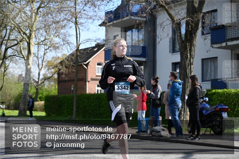 12.04.2026 - 45. Internationalen Wilhelmsburger Insellauf J. Mangold http://msf.ph/oto/9467787 12.04.2026 11:07:00 Ziel 3342, 3885, 2777, 4949, 4359, 2567, 2778, 5806, 3149, 3967, 4856, 3295 meine-sportfotos.de