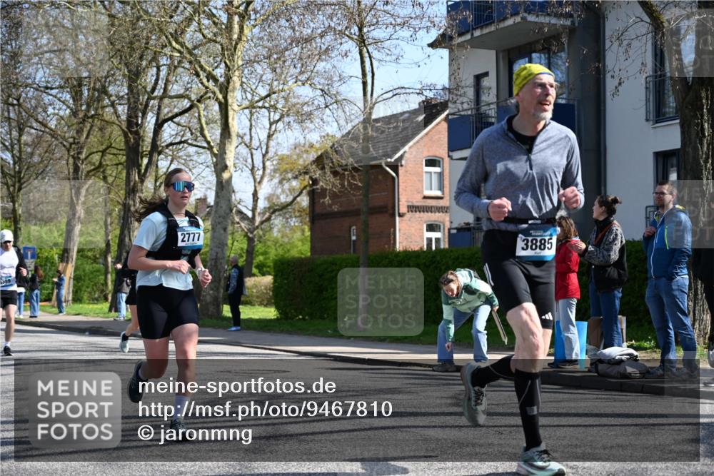 12.04.2026 - 45. Internationalen Wilhelmsburger Insellauf J. Mangold http://msf.ph/oto/9467810 12.04.2026 11:07:03 Ziel 3342, 3885, 2777, 4949, 4359, 2567, 2778, 5806, 3149, 3967, 3967, 4856, 3295 meine-sportfotos.de