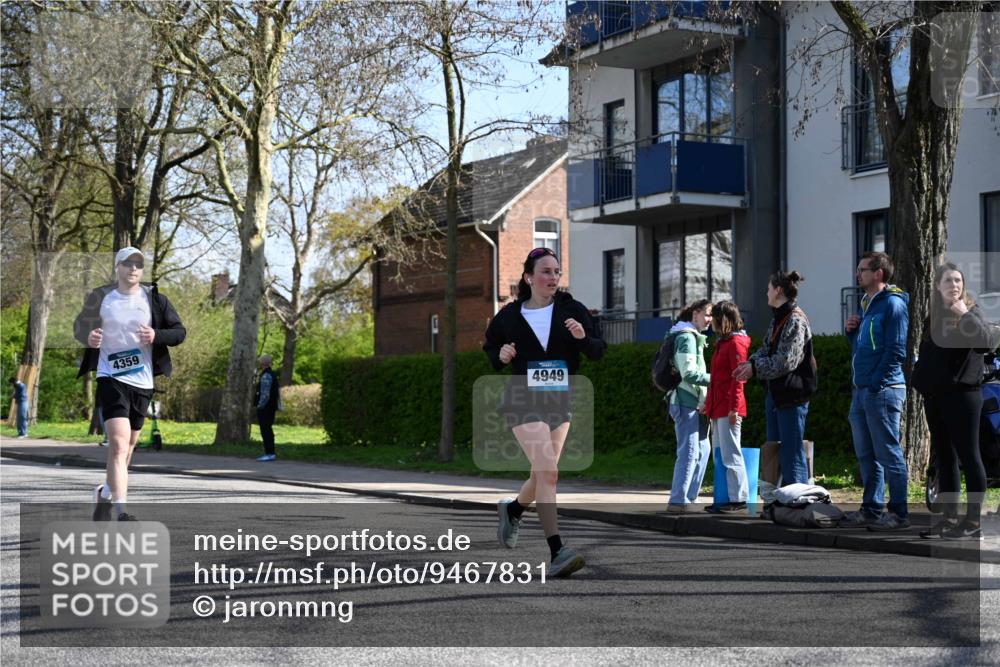 12.04.2026 - 45. Internationalen Wilhelmsburger Insellauf J. Mangold http://msf.ph/oto/9467831 12.04.2026 11:07:05 Ziel 3342, 3885, 2777, 4949, 4359, 2567, 2778, 5806, 3149, 3967, 4856, 4856, 3295, 2924 meine-sportfotos.de