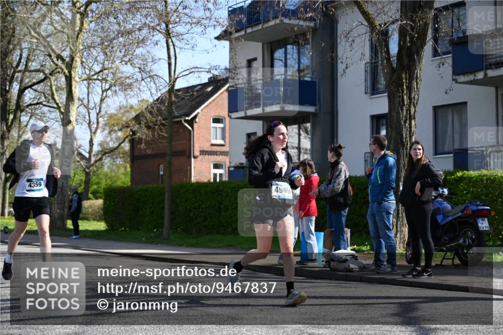 12.04.2026 - 45. Internationalen Wilhelmsburger Insellauf J. Mangold http://msf.ph/oto/9467837 12.04.2026 11:07:06 Ziel 3342, 3885, 2777, 4949, 4359, 2567, 2778, 5806, 3149, 3967, 4856, 3295, 2924 meine-sportfotos.de