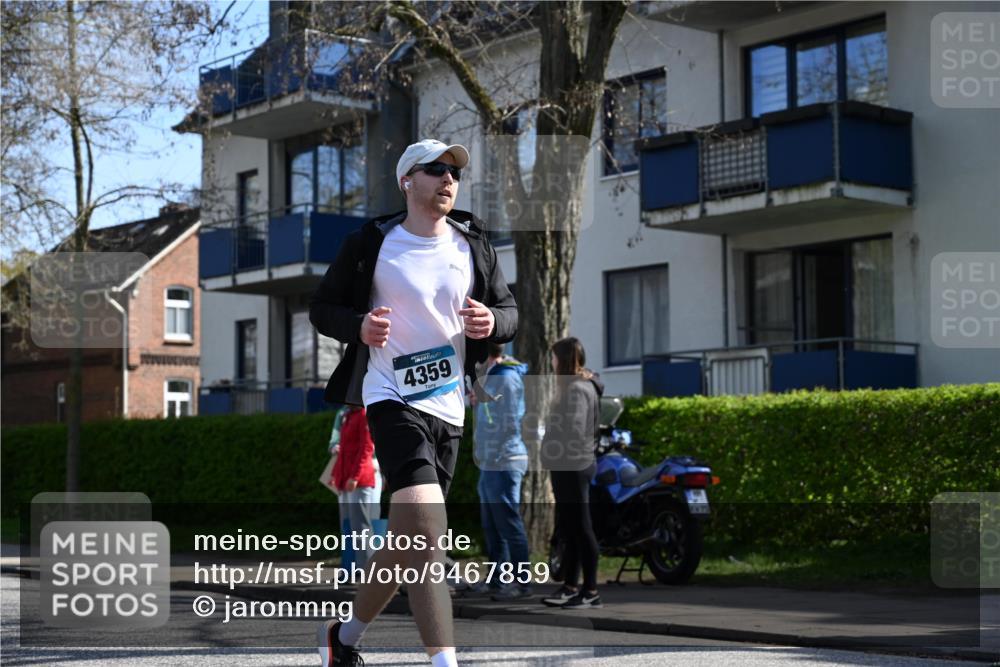 12.04.2026 - 45. Internationalen Wilhelmsburger Insellauf J. Mangold http://msf.ph/oto/9467859 12.04.2026 11:07:07 Ziel 3342, 3885, 2777, 4949, 4359, 2567, 2778, 5806, 3149, 3967, 4856, 3295, 2924 meine-sportfotos.de