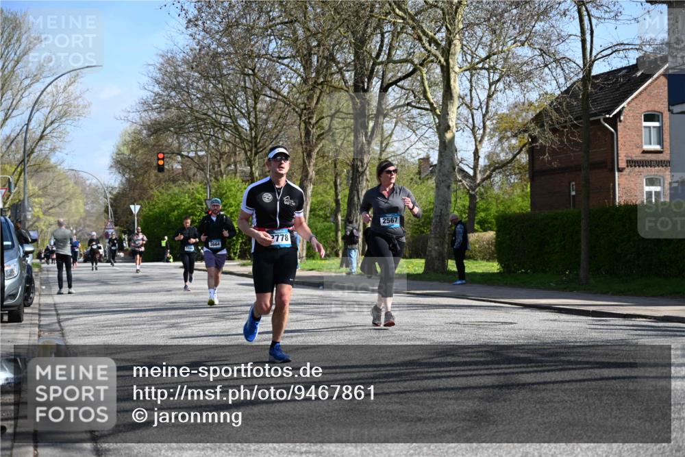 12.04.2026 - 45. Internationalen Wilhelmsburger Insellauf J. Mangold http://msf.ph/oto/9467861 12.04.2026 11:07:12 Ziel 3342, 3885, 2777, 4949, 4359, 2567, 2778, 5806, 3149, 3967, 4856, 3295, 2924, 2660 meine-sportfotos.de