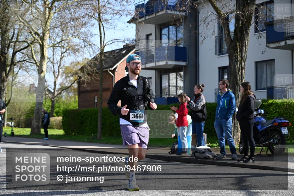 12.04.2026 - 45. Internationalen Wilhelmsburger Insellauf J. Mangold http://msf.ph/oto/9467906 12.04.2026 11:07:17 Ziel 3885, 2777, 4949, 4359, 2567, 2778, 5806, 3149, 3967, 4856, 4856, 3295, 2924, 2924, 2660 meine-sportfotos.de