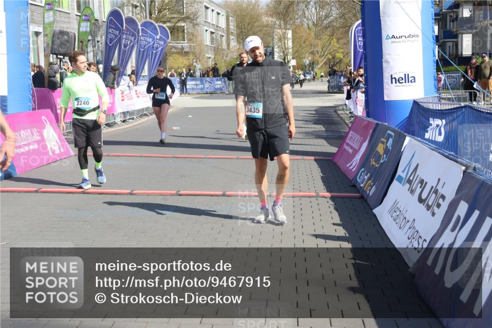 12.04.2026 - 45. Internationalen Wilhelmsburger Insellauf Strokosch-Dieckow http://msf.ph/oto/9467915 12.04.2026 11:18:26 Ziel 4786, 3435, 2240, 5700, 4902, 4918 meine-sportfotos.de