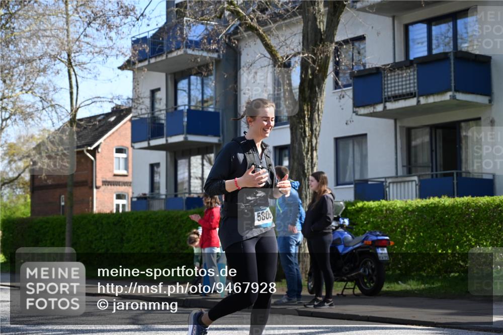 12.04.2026 - 45. Internationalen Wilhelmsburger Insellauf J. Mangold http://msf.ph/oto/9467928 12.04.2026 11:07:20 Ziel 4359, 2567, 2778, 5806, 3149, 3967, 4856, 3295, 2924, 2660 meine-sportfotos.de