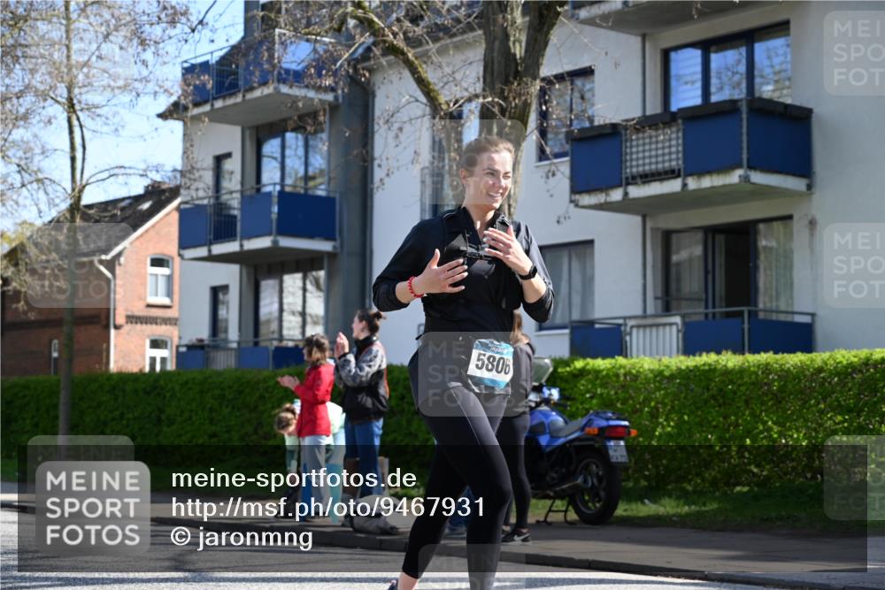 12.04.2026 - 45. Internationalen Wilhelmsburger Insellauf J. Mangold http://msf.ph/oto/9467931 12.04.2026 11:07:20 Ziel 4359, 2567, 2778, 5806, 3149, 3967, 4856, 3295, 2924, 2660 meine-sportfotos.de
