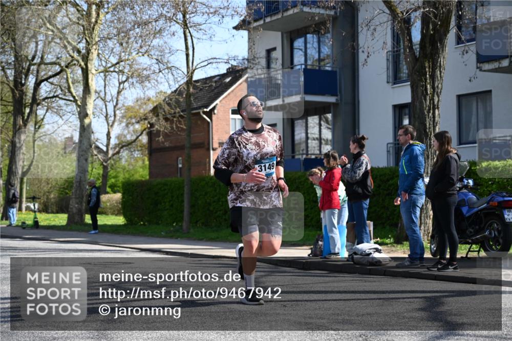 12.04.2026 - 45. Internationalen Wilhelmsburger Insellauf J. Mangold http://msf.ph/oto/9467942 12.04.2026 11:07:24 Ziel 2567, 2778, 5806, 3149, 3967, 4856, 3295, 2924, 2660, 2882, 2864 meine-sportfotos.de