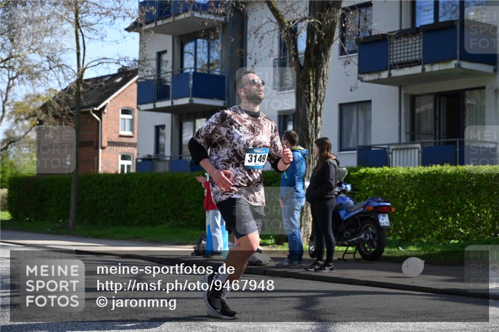 12.04.2026 - 45. Internationalen Wilhelmsburger Insellauf J. Mangold http://msf.ph/oto/9467948 12.04.2026 11:07:24 Ziel 2567, 2778, 5806, 3149, 3967, 4856, 3295, 2924, 2660, 2882, 2864 meine-sportfotos.de