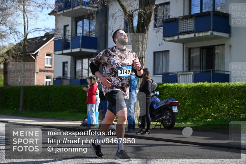 12.04.2026 - 45. Internationalen Wilhelmsburger Insellauf J. Mangold http://msf.ph/oto/9467950 12.04.2026 11:07:24 Ziel 2567, 2778, 5806, 3149, 3967, 4856, 3295, 2924, 2660, 2882, 2864 meine-sportfotos.de