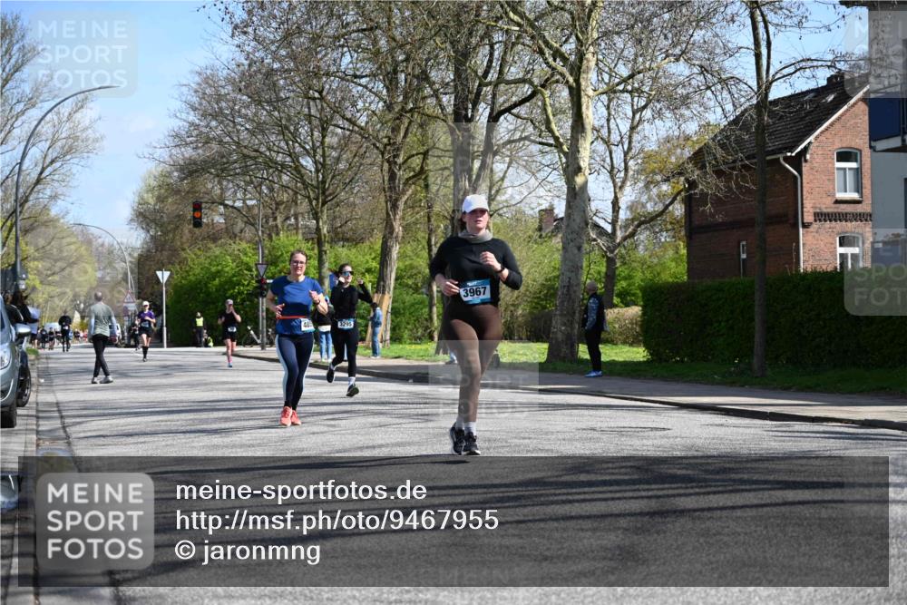 12.04.2026 - 45. Internationalen Wilhelmsburger Insellauf J. Mangold http://msf.ph/oto/9467955 12.04.2026 11:07:26 Ziel 2567, 2778, 5806, 3149, 3967, 4856, 3295, 2924, 2660, 2882, 2864, 3671 meine-sportfotos.de