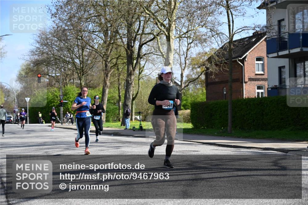 12.04.2026 - 45. Internationalen Wilhelmsburger Insellauf J. Mangold http://msf.ph/oto/9467963 12.04.2026 11:07:27 Ziel 2567, 2778, 5806, 3149, 3967, 4856, 3295, 2924, 2660, 2882, 2864, 3671 meine-sportfotos.de