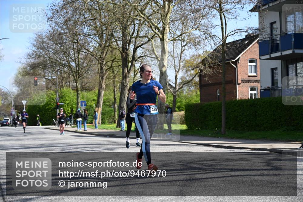 12.04.2026 - 45. Internationalen Wilhelmsburger Insellauf J. Mangold http://msf.ph/oto/9467970 12.04.2026 11:07:28 Ziel 2567, 2778, 5806, 3149, 3967, 4856, 3295, 2924, 2660, 2882, 2864, 3671 meine-sportfotos.de