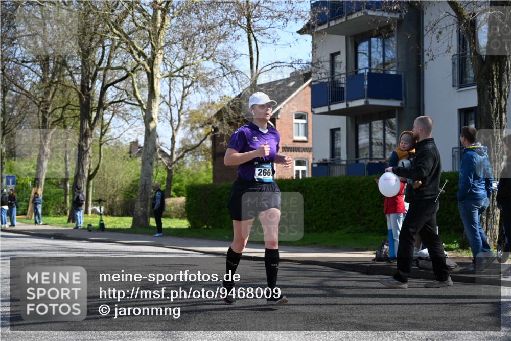 12.04.2026 - 45. Internationalen Wilhelmsburger Insellauf J. Mangold http://msf.ph/oto/9468009 12.04.2026 11:07:41 Ziel 4856, 3295, 2924, 2660, 2882, 2864, 3671, 4956, 3397, 2800, 4977, 3740 meine-sportfotos.de
