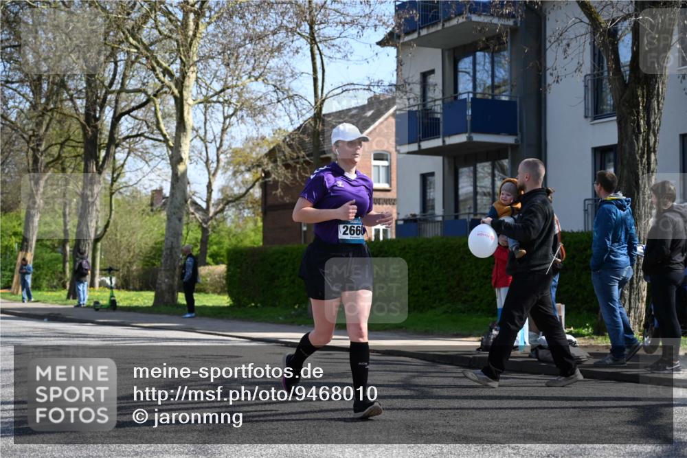 12.04.2026 - 45. Internationalen Wilhelmsburger Insellauf J. Mangold http://msf.ph/oto/9468010 12.04.2026 11:07:41 Ziel 4856, 3295, 2924, 2660, 2882, 2864, 3671, 4956, 3397, 2800, 4977, 3740 meine-sportfotos.de